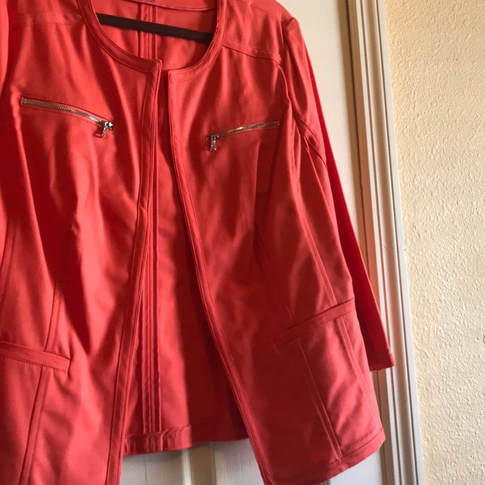 Jacket - Picture 2 of 4